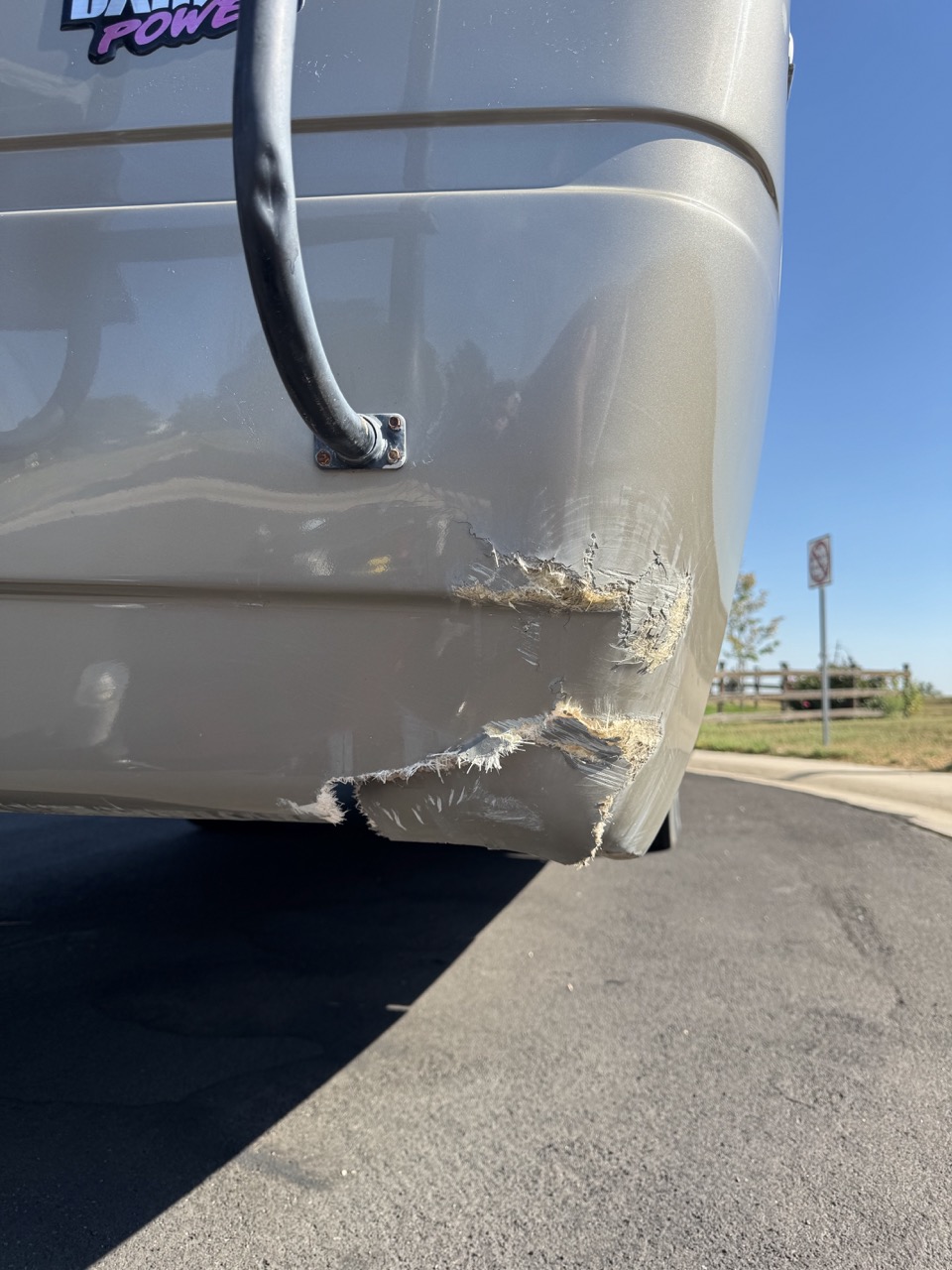 RV fiberglass damage before repair